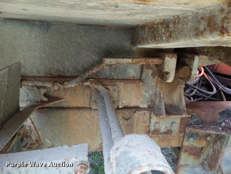 image for item GX9155 1995 International 4700  dump truck