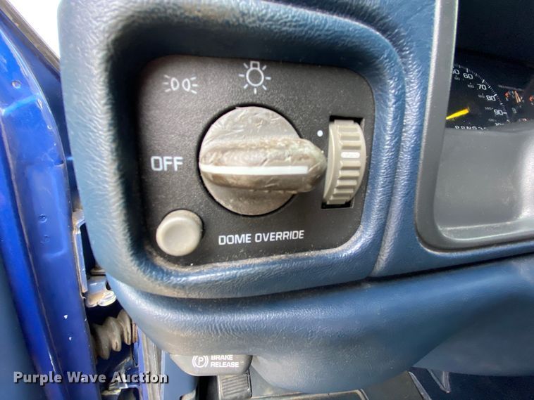 image for item HA9659 1997 Chevrolet K1500  Ext. Cab pickup truck