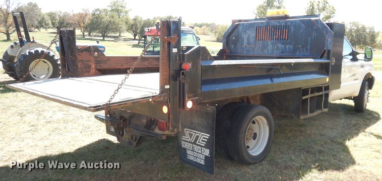 image for item HA9777 2001 Ford F450 Super Duty  dump truck