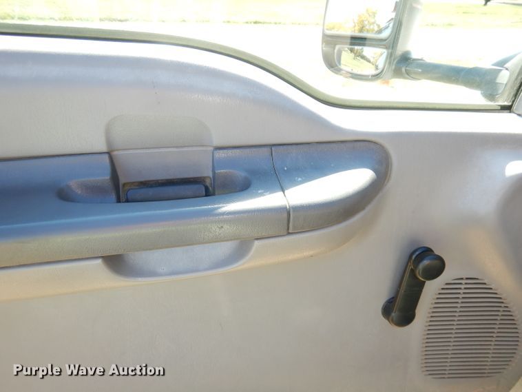 image for item HA9777 2001 Ford F450 Super Duty  dump truck