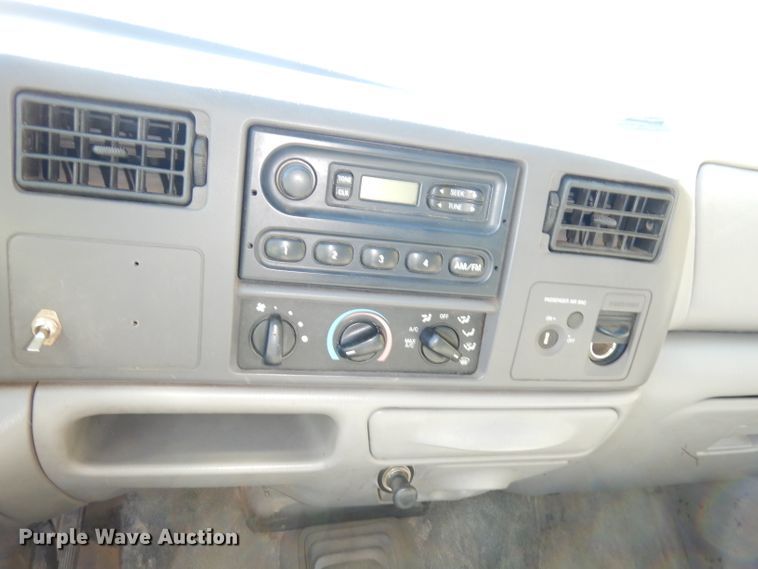 image for item HA9777 2001 Ford F450 Super Duty  dump truck