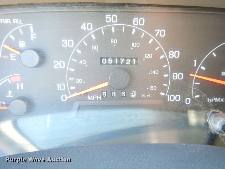 image for item HA9777 2001 Ford F450 Super Duty  dump truck