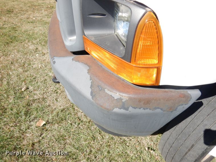 image for item HA9777 2001 Ford F450 Super Duty  dump truck