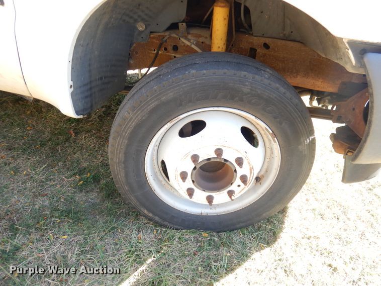 image for item HA9777 2001 Ford F450 Super Duty  dump truck