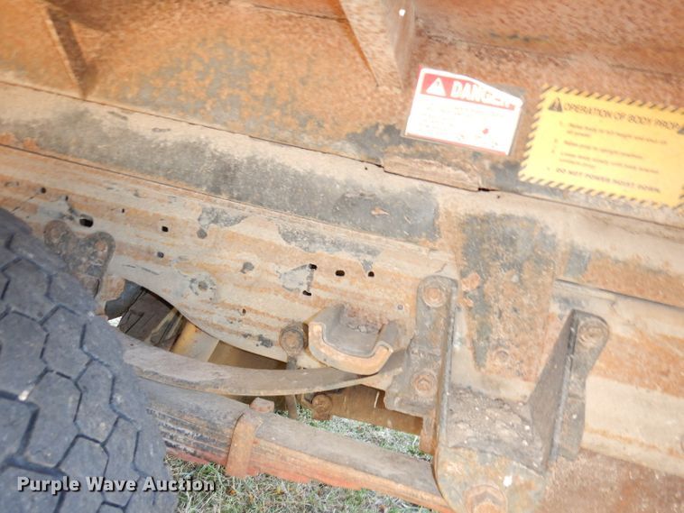 image for item HA9777 2001 Ford F450 Super Duty  dump truck