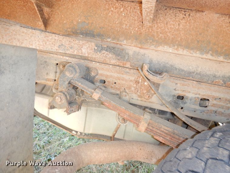 image for item HA9777 2001 Ford F450 Super Duty  dump truck