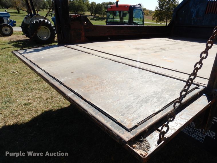 image for item HA9777 2001 Ford F450 Super Duty  dump truck