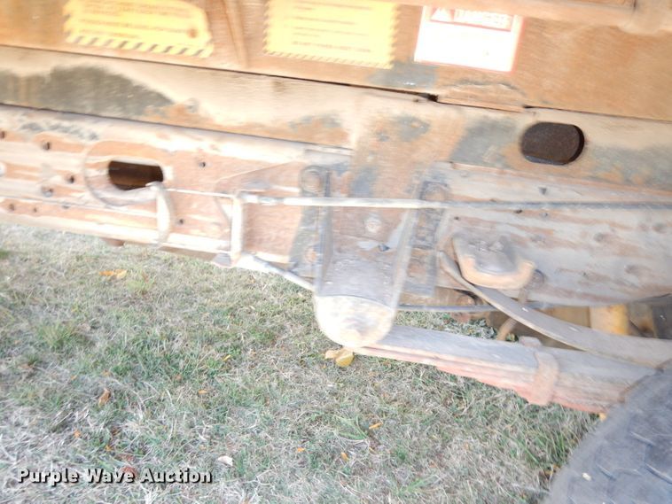image for item HA9777 2001 Ford F450 Super Duty  dump truck