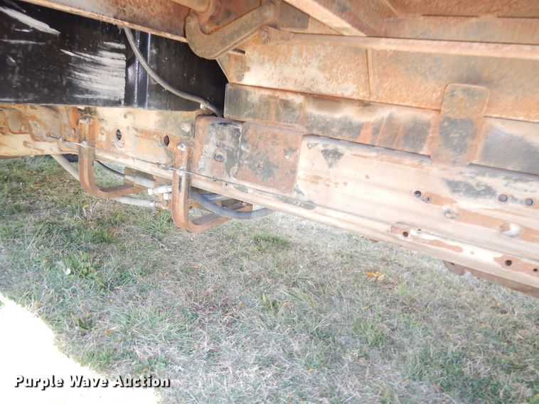 image for item HA9777 2001 Ford F450 Super Duty  dump truck