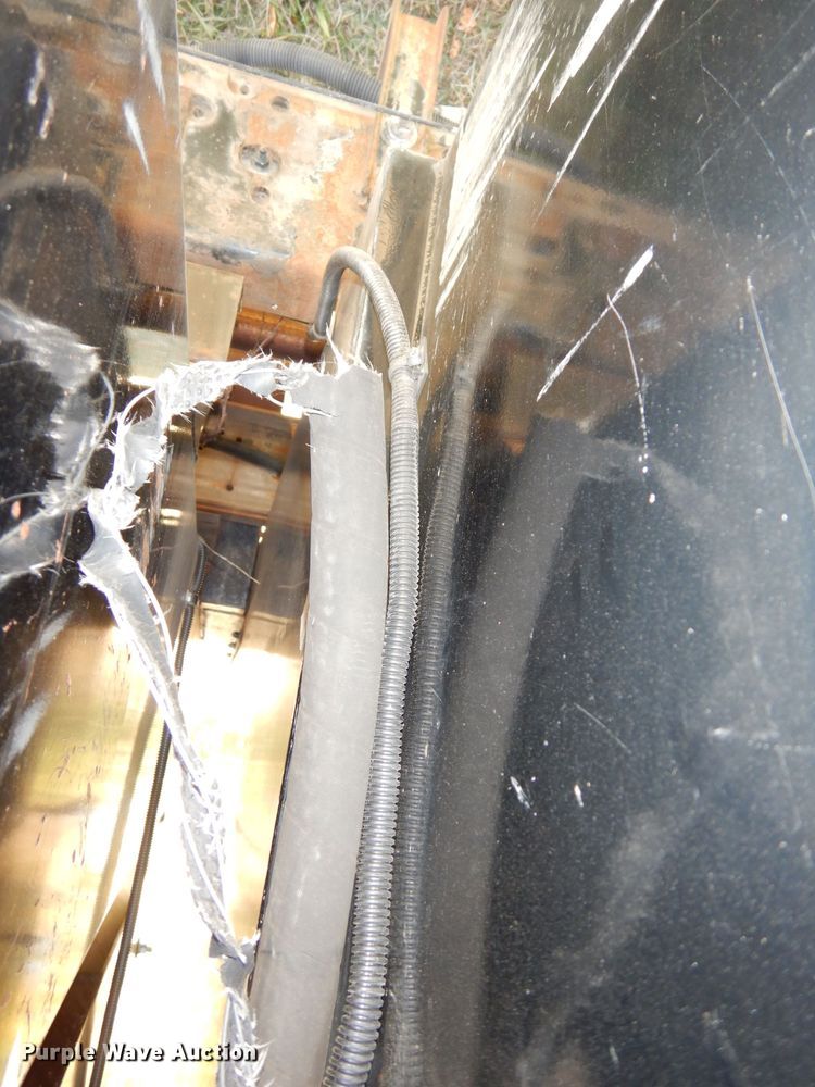 image for item HA9777 2001 Ford F450 Super Duty  dump truck