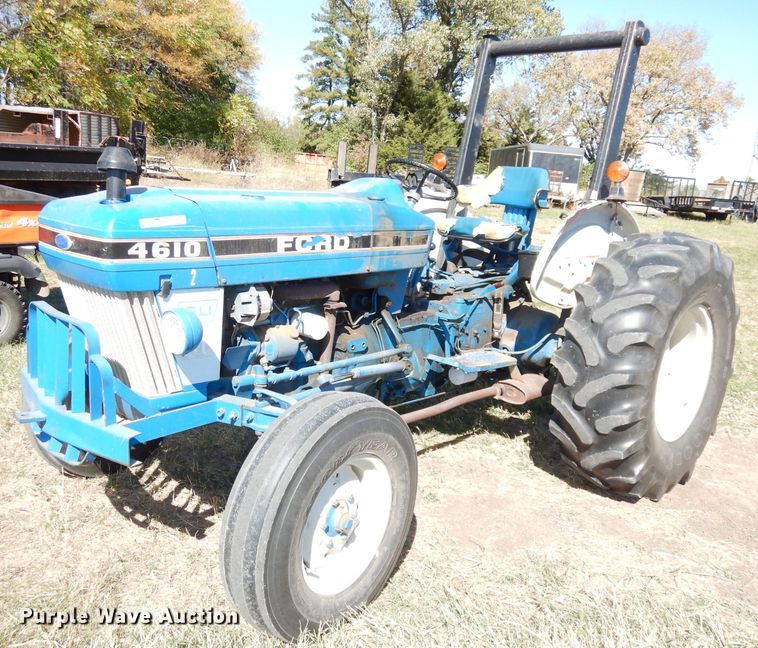 image for item HA9781 1985 Ford 4610  tractor