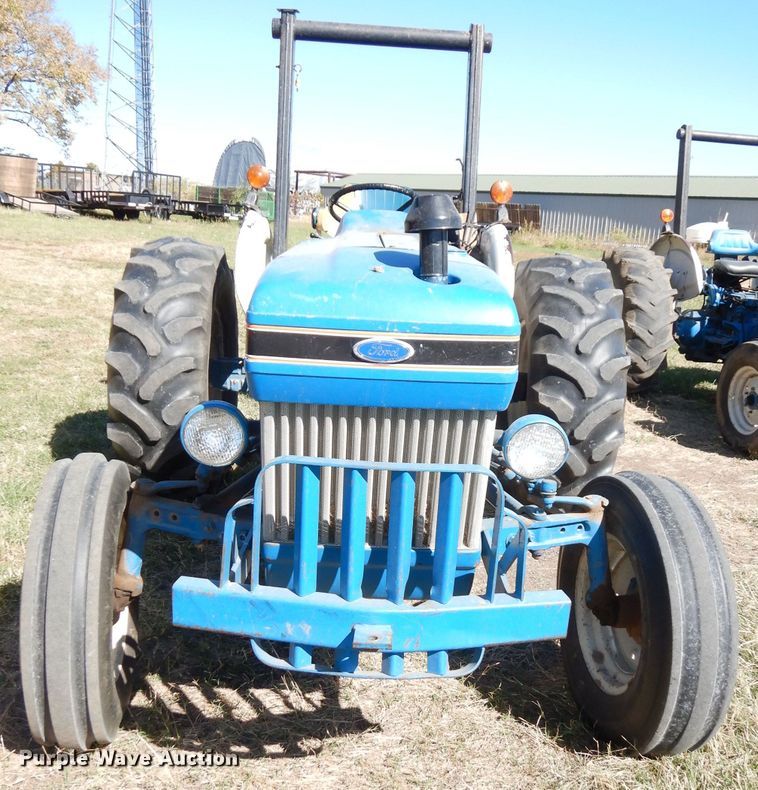 image for item HA9781 1985 Ford 4610  tractor