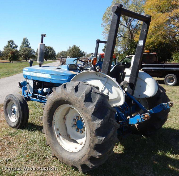 image for item HA9782 1983 Ford 4610  tractor