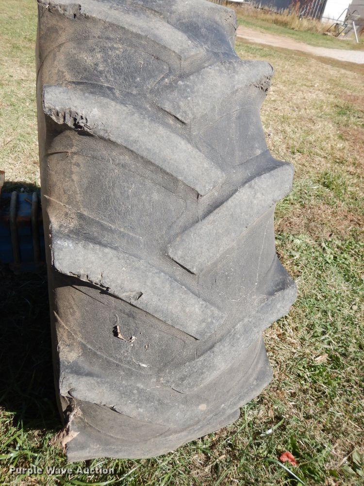 image for item HA9782 1983 Ford 4610  tractor