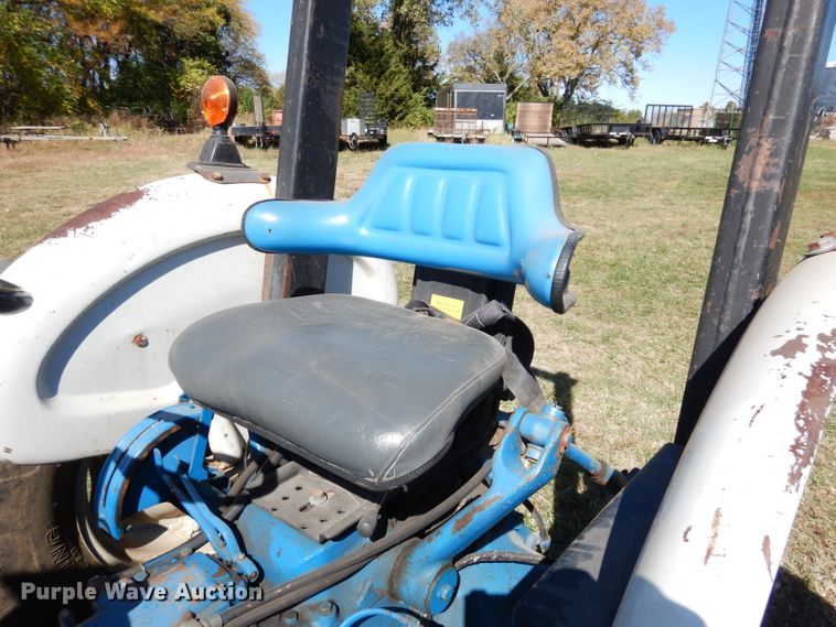 image for item HA9782 1983 Ford 4610  tractor