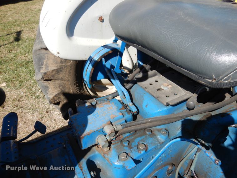 image for item HA9782 1983 Ford 4610  tractor