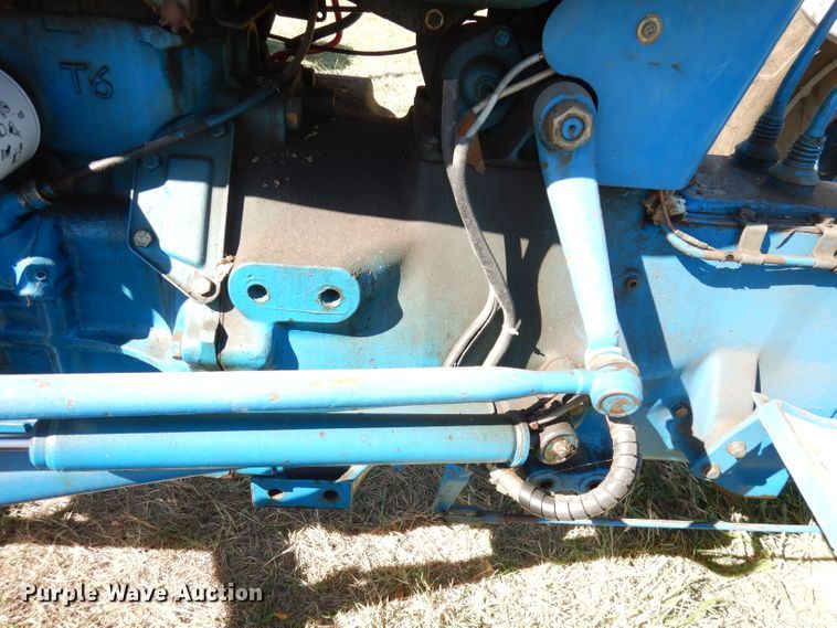 image for item HA9782 1983 Ford 4610  tractor