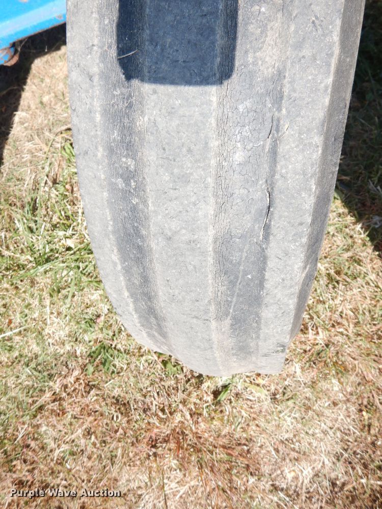 image for item HA9782 1983 Ford 4610  tractor