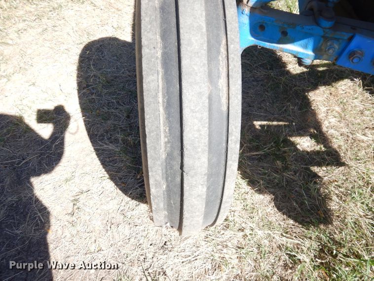 image for item HA9782 1983 Ford 4610  tractor