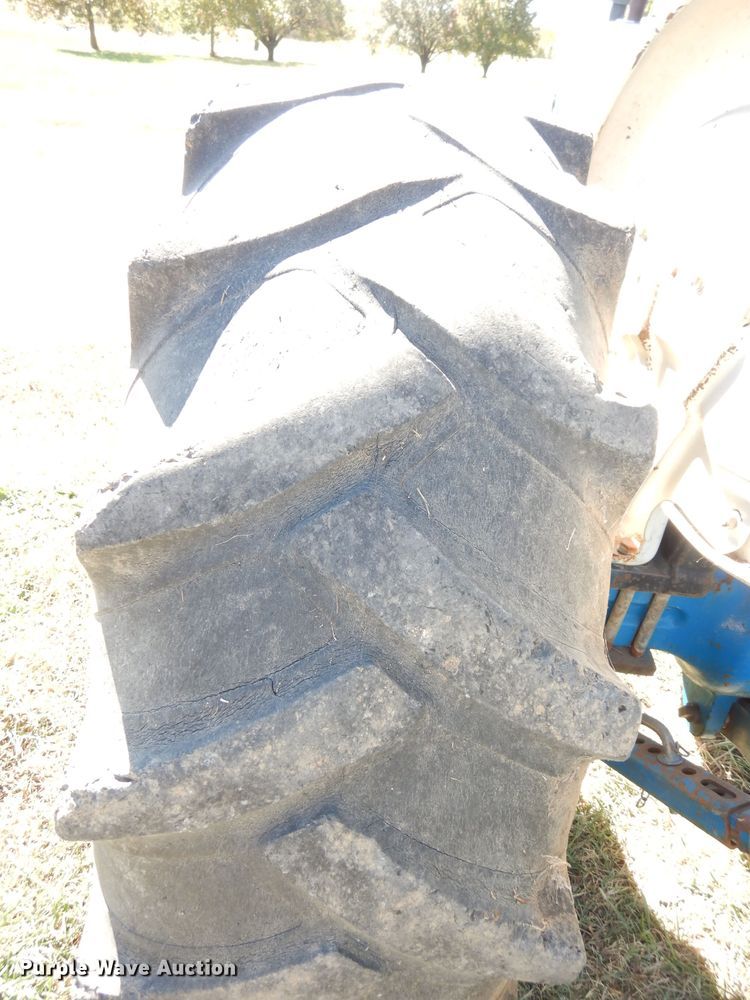 image for item HA9782 1983 Ford 4610  tractor