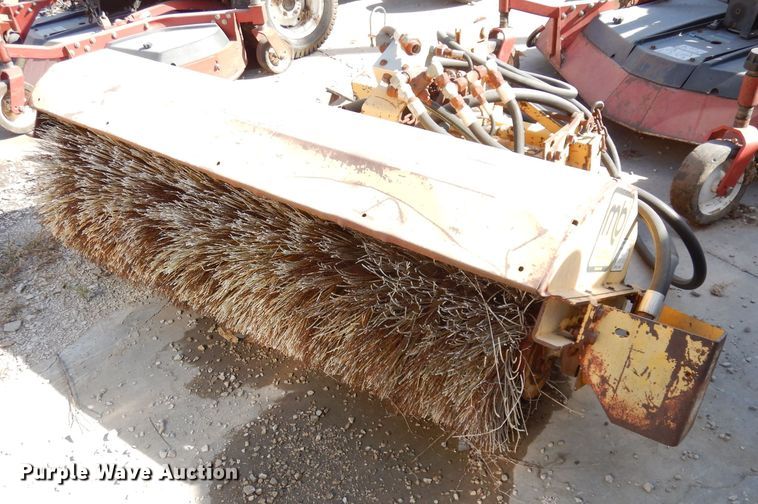 image for item HA9856 MB broom