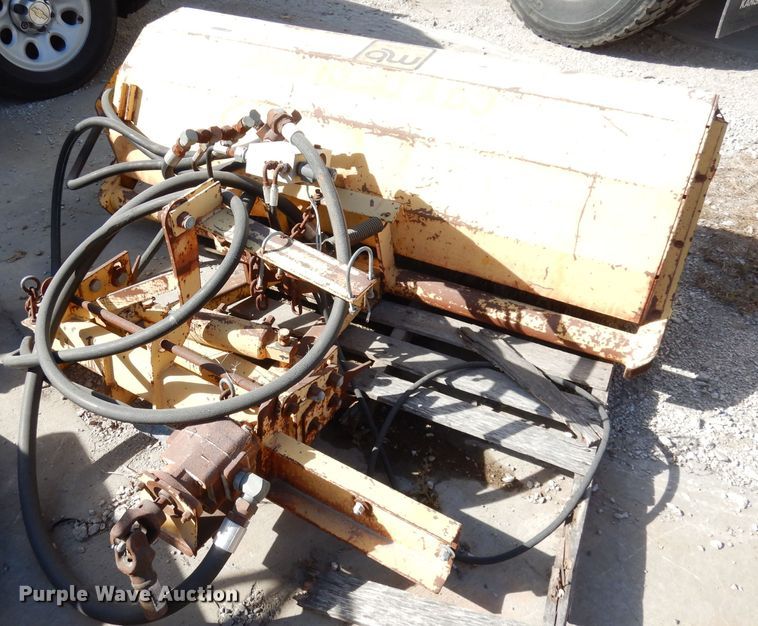 image for item HA9856 MB broom