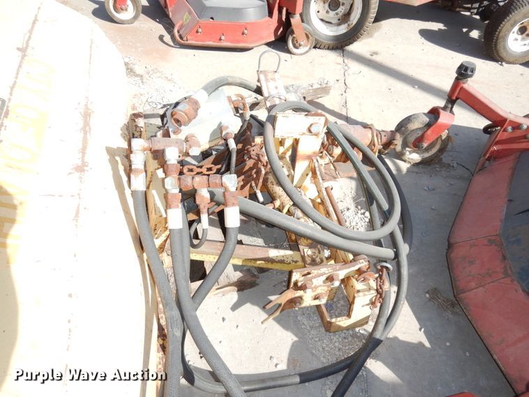 image for item HA9856 MB broom