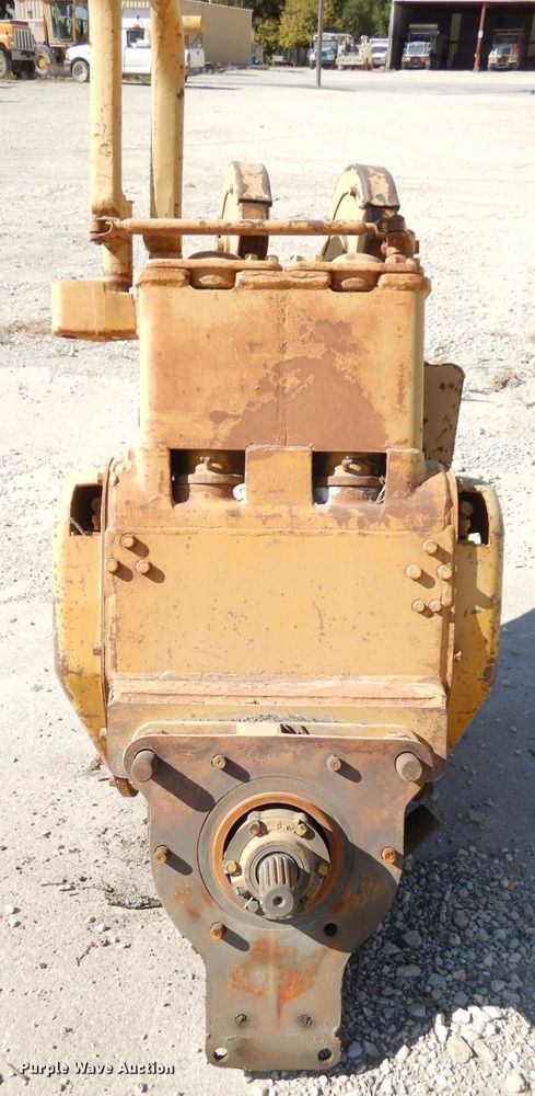 image for item HA9857 1973 Caterpillar D6C dozer winch