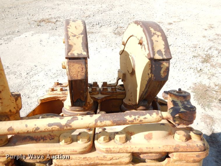 image for item HA9857 1973 Caterpillar D6C dozer winch