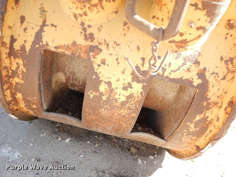 image for item HA9857 1973 Caterpillar D6C dozer winch