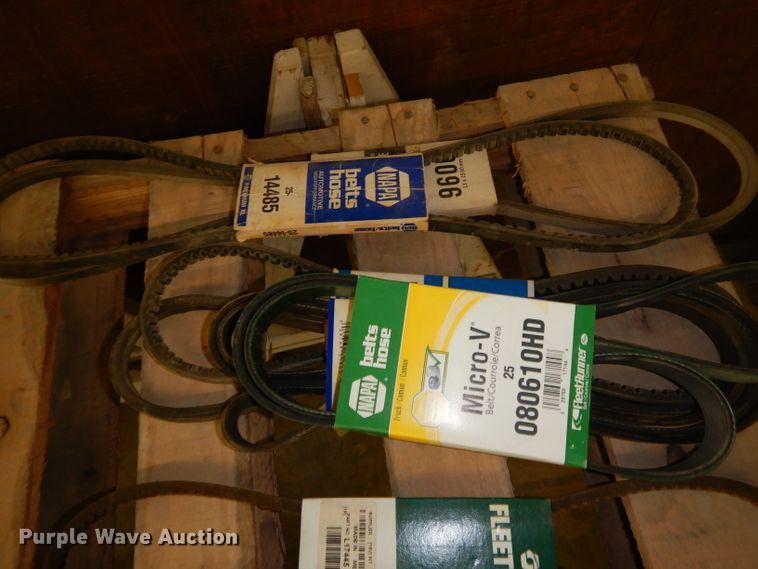 image for item HA9908 Approximately 40 automotive belts