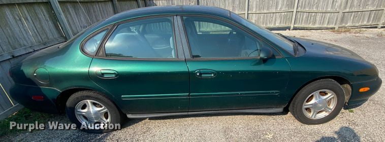 image for item HE9836 1999 Ford Taurus