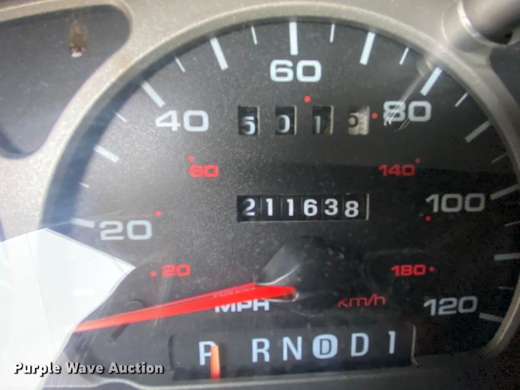 image for item HE9836 1999 Ford Taurus