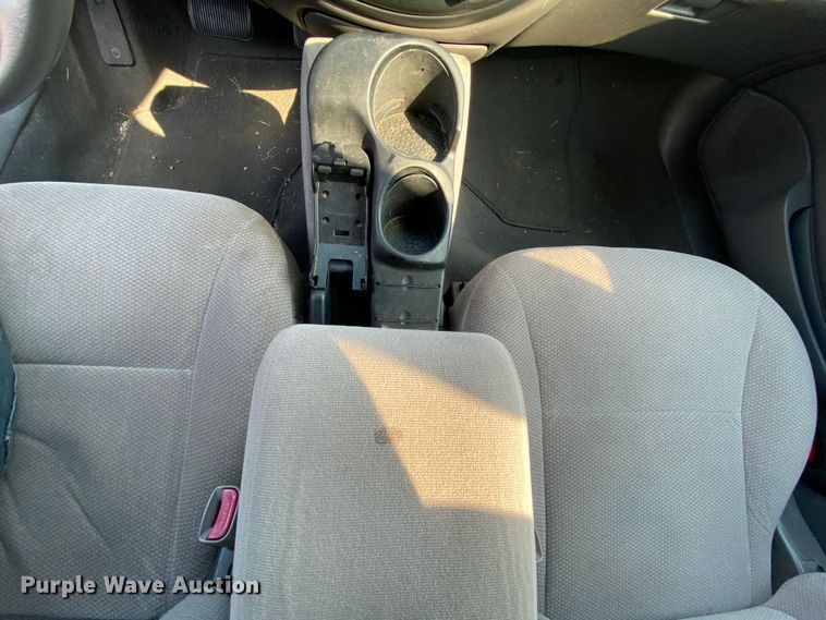 image for item HE9836 1999 Ford Taurus