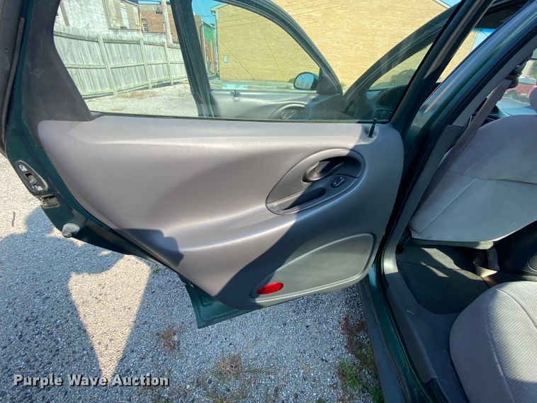 image for item HE9836 1999 Ford Taurus