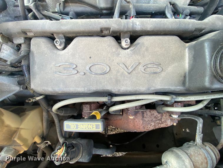 image for item HE9836 1999 Ford Taurus