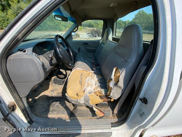 image for item HE9837 1999 Ford F150  pickup truck