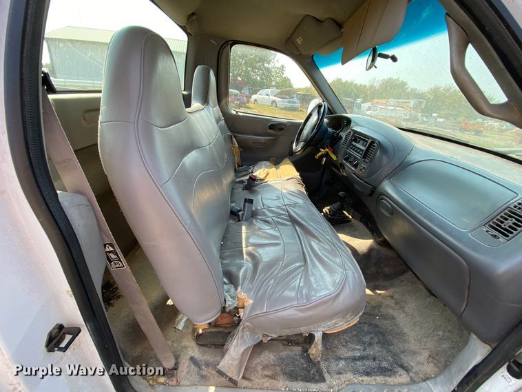 image for item HE9837 1999 Ford F150  pickup truck