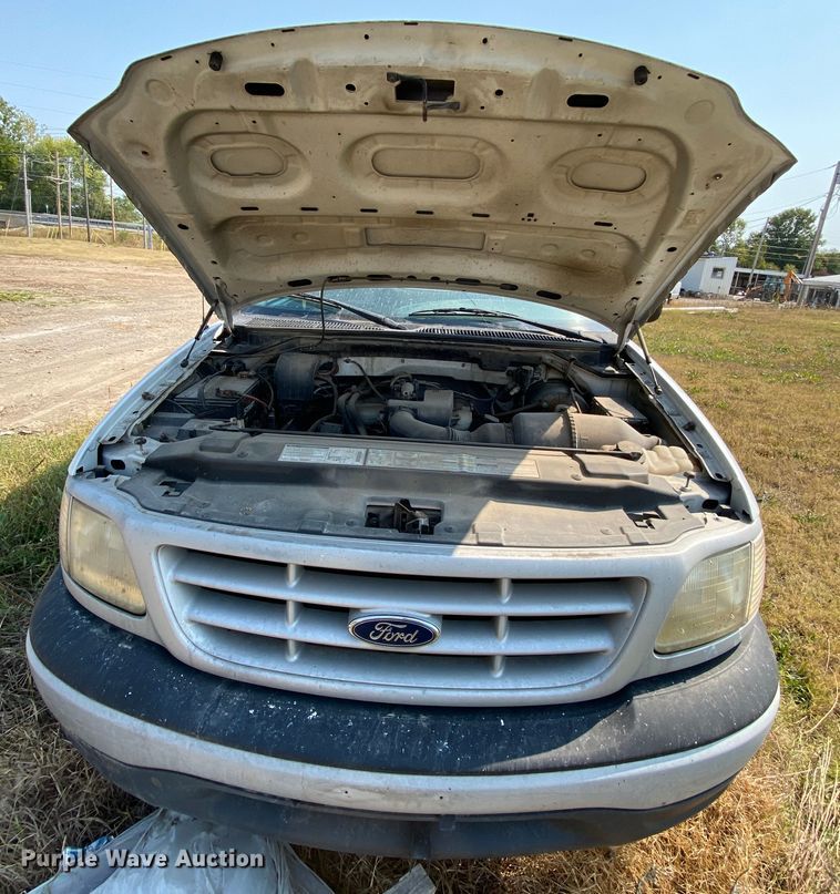 image for item HE9837 1999 Ford F150  pickup truck