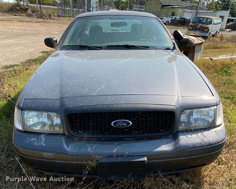 image for item HE9838 2009 Ford Crown Victoria Police Interceptor