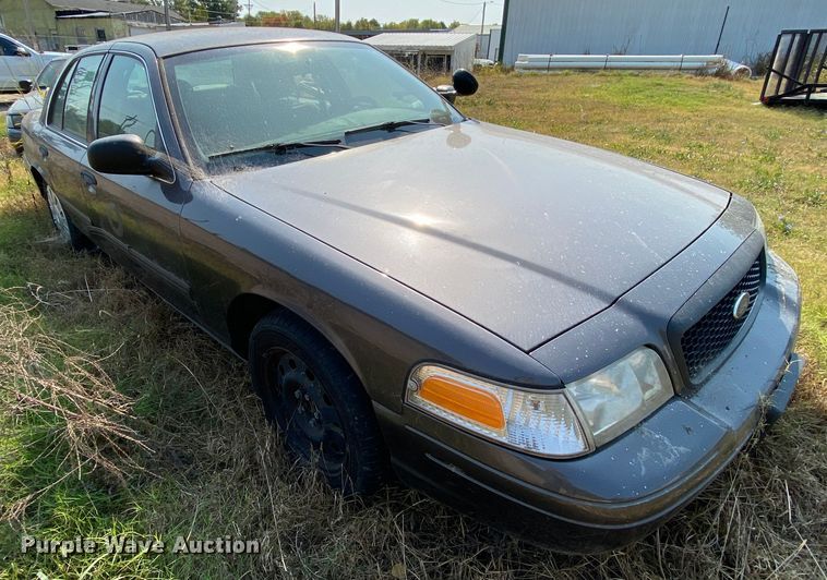 image for item HE9838 2009 Ford Crown Victoria Police Interceptor
