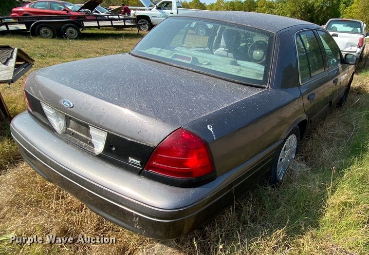 image for item HE9838 2009 Ford Crown Victoria Police Interceptor