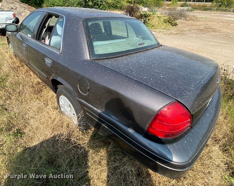 image for item HE9838 2009 Ford Crown Victoria Police Interceptor