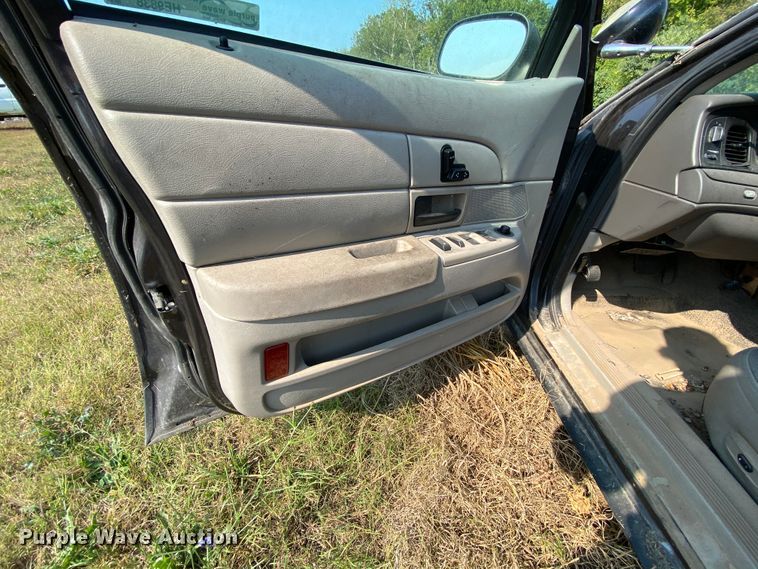 image for item HE9838 2009 Ford Crown Victoria Police Interceptor