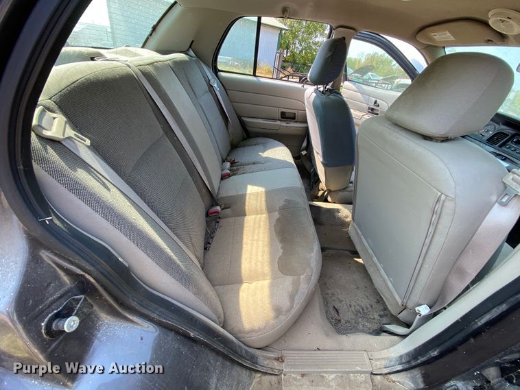 image for item HE9838 2009 Ford Crown Victoria Police Interceptor