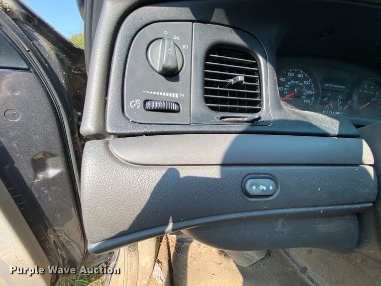 image for item HE9839 2009 Ford Crown Victoria Police Interceptor