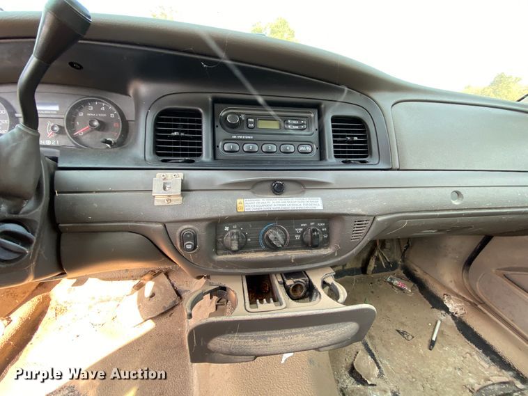 image for item HE9839 2009 Ford Crown Victoria Police Interceptor