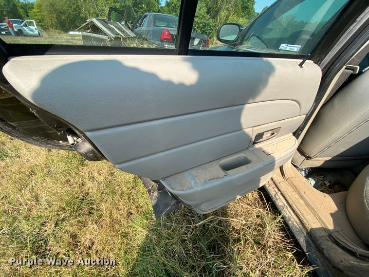 image for item HE9839 2009 Ford Crown Victoria Police Interceptor