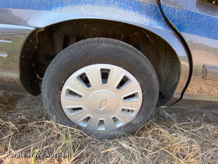 image for item HE9839 2009 Ford Crown Victoria Police Interceptor