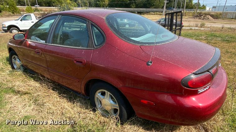 image for item HE9841 1999 Ford Taurus